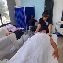 Práctica de spa y relajación
